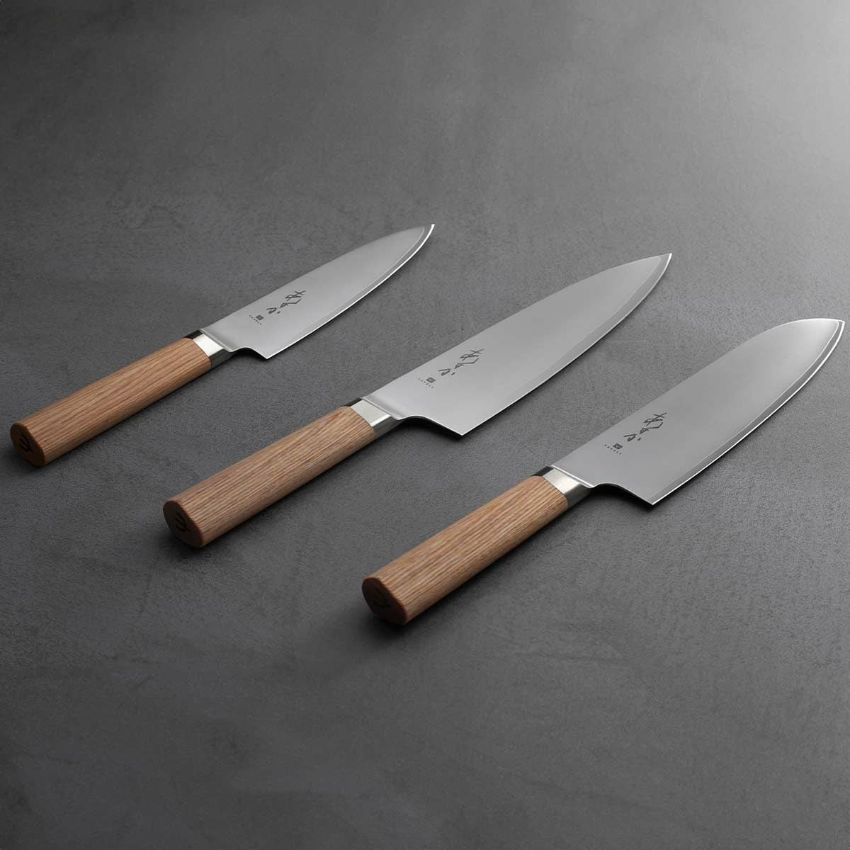 包丁　三徳包丁 YAXELL ヤクセル あすか 3層鋼 三徳包丁《公式》キッチン用品ソルヴィータ