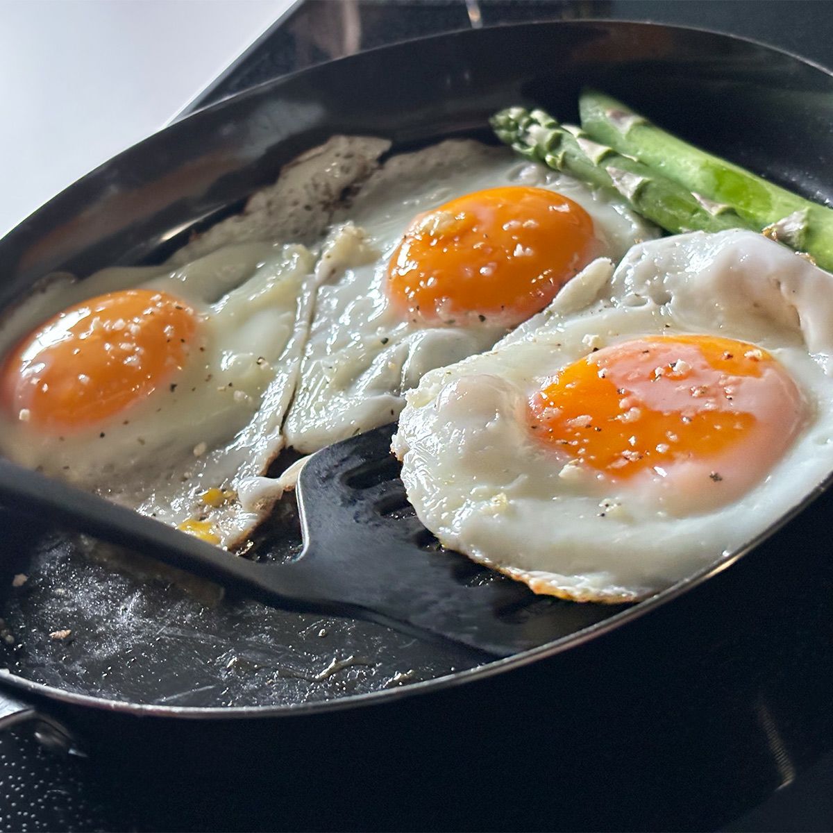 美味しく調理できるフライパン　お譲りします。 BWS SELECTION 目玉焼きがおいしく焼ける鉄のフライパン《公式